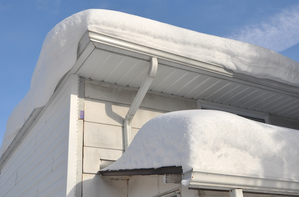 What's the best way to remove snow from the roof