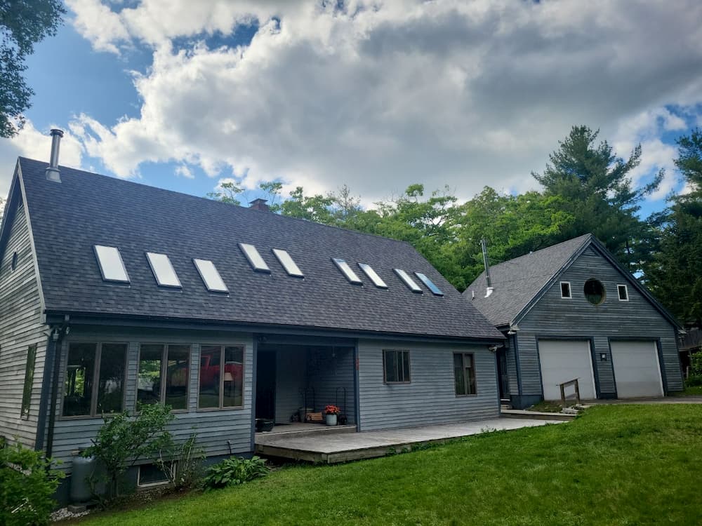 How hard is it to replace trim in a house
